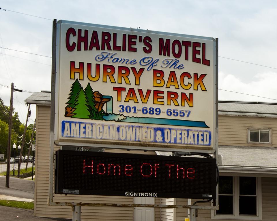 Charlie'S Motel Frostburg Bagian luar foto
