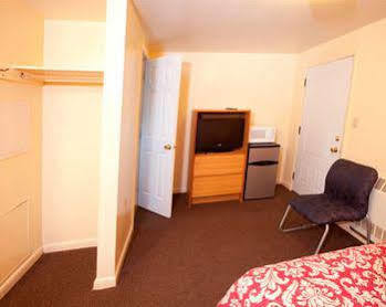 Charlie'S Motel Frostburg Bagian luar foto